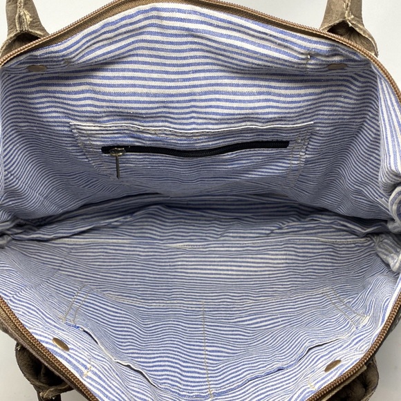 Clea Ray Boneshaker Crossbody/Shoulder Tote Bag - Picture 9 of 10